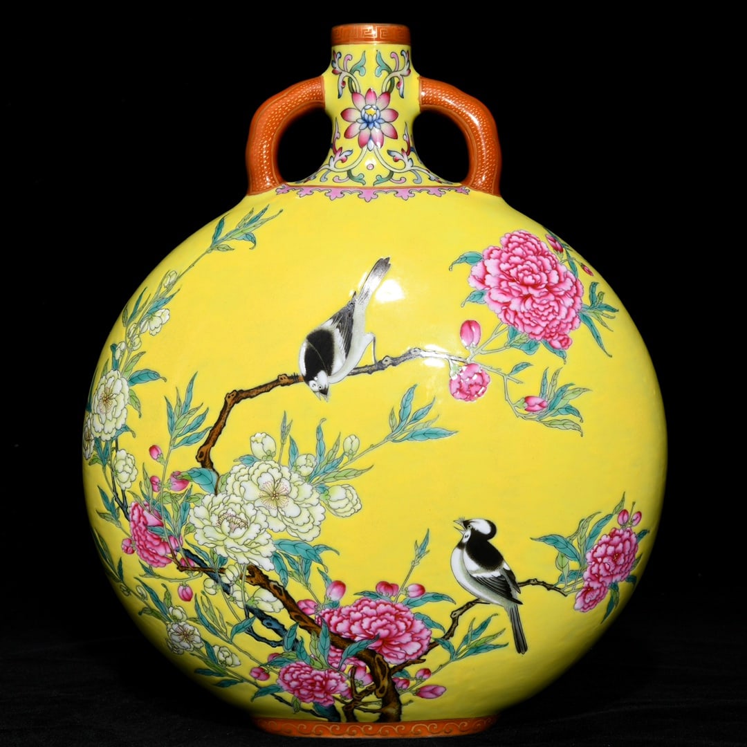 A Rare Yellow Ground Famille-Rose Painted Gold Flower and Bird Pattern Double-Ears Vase: A Rare Yellow Ground Famille-Rose Painted Gold Flower and Bird Pattern Double-Ears Vase,Qing Dynasty, China,Qianlong Six-character Mark,Size:12inx9.4in 黄地粉彩描金