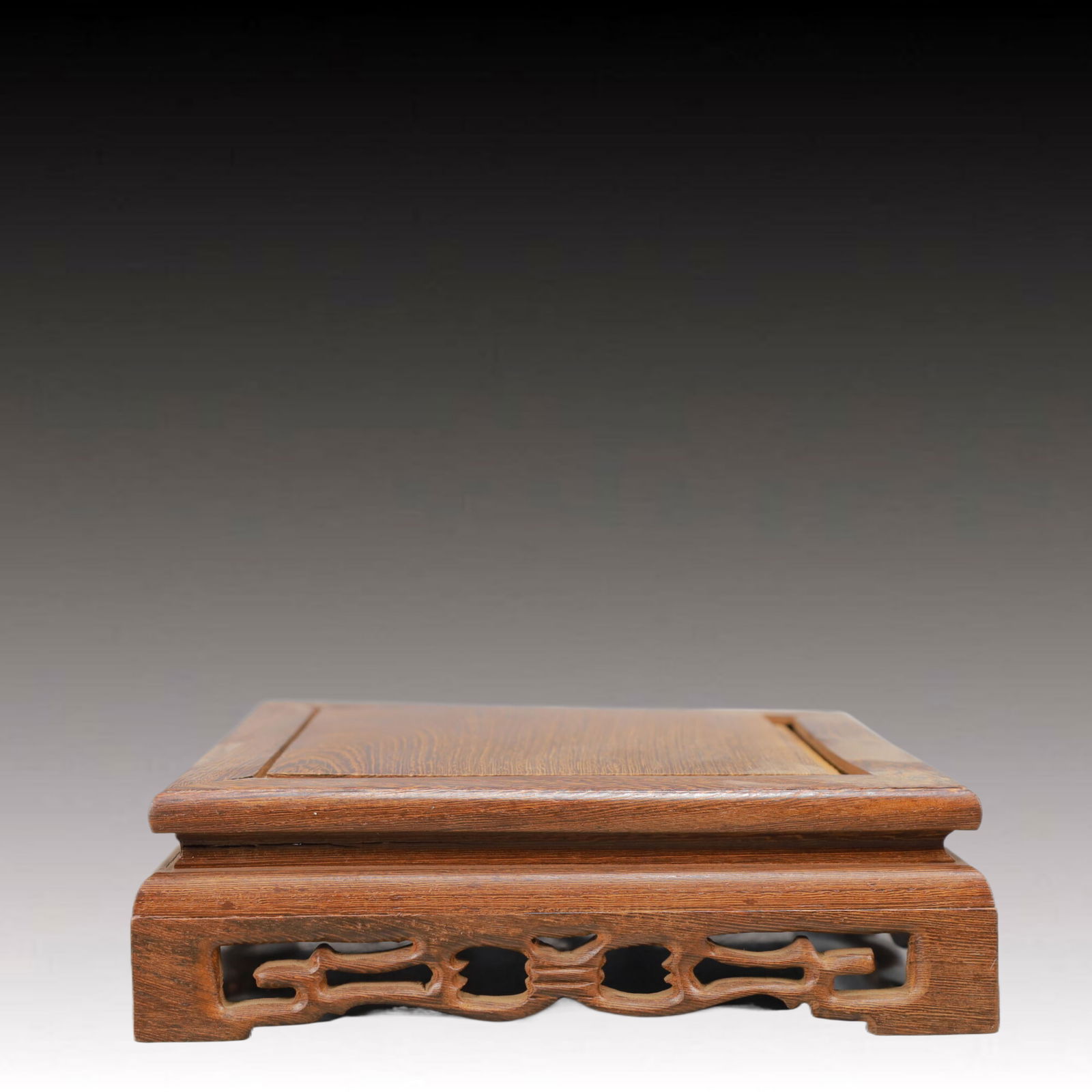 An Exquisite Boxwood End Table - 3
