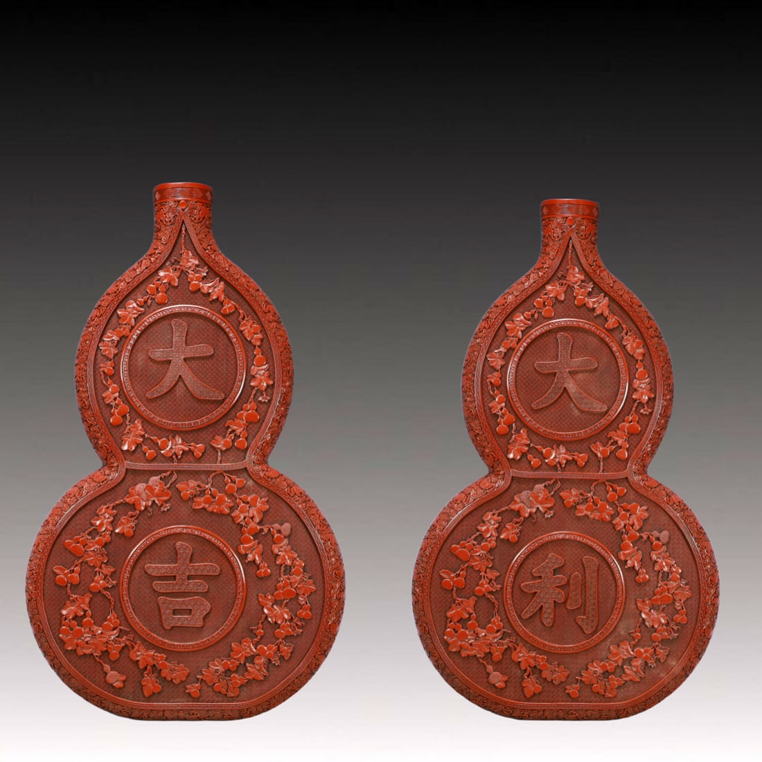 A Pair of Huge Carved Red Lacquer Gourd-Shaped Hanging Panels,with an Imperial Poem by Emperor: A Pair of Huge Carved Red Lacquer Gourd-Shaped Hanging Panels,with an Imperial Poem by Emperor Qianlong,Qing Dynasty, China,Size:23.6inx39.4inx2.2in,Weight:13350g 