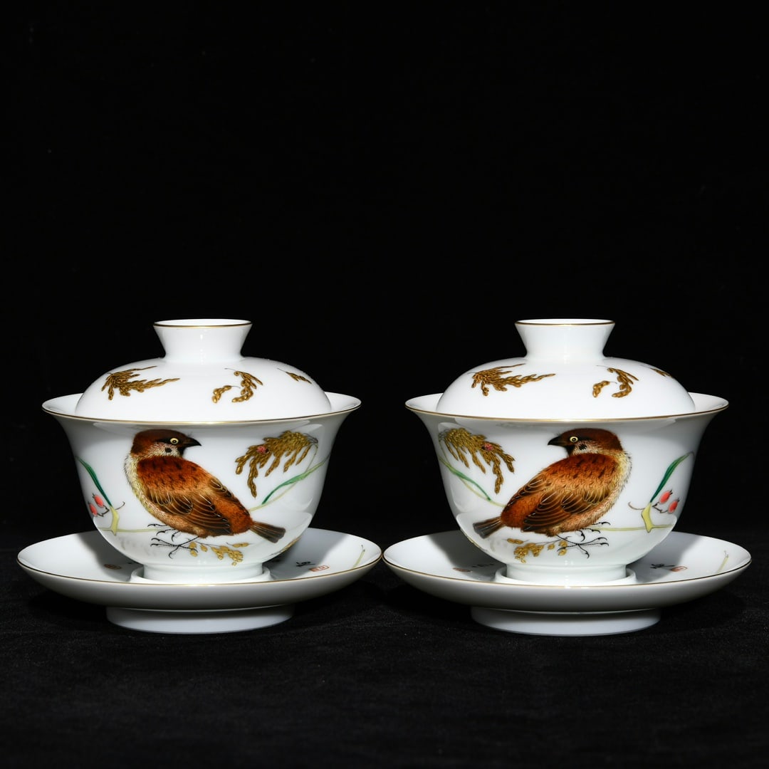 A Pair of Exquisite Enamel Flower and Bird Pattern Cover Bowls,With Poem,With Tray: A Pair of Exquisite Enamel Flower and Bird Pattern Cover Bowls,With Poem,With Tray,Qing Dynasty, China,Yongzheng Four-character Mark,Size:3.7inx4.3in 