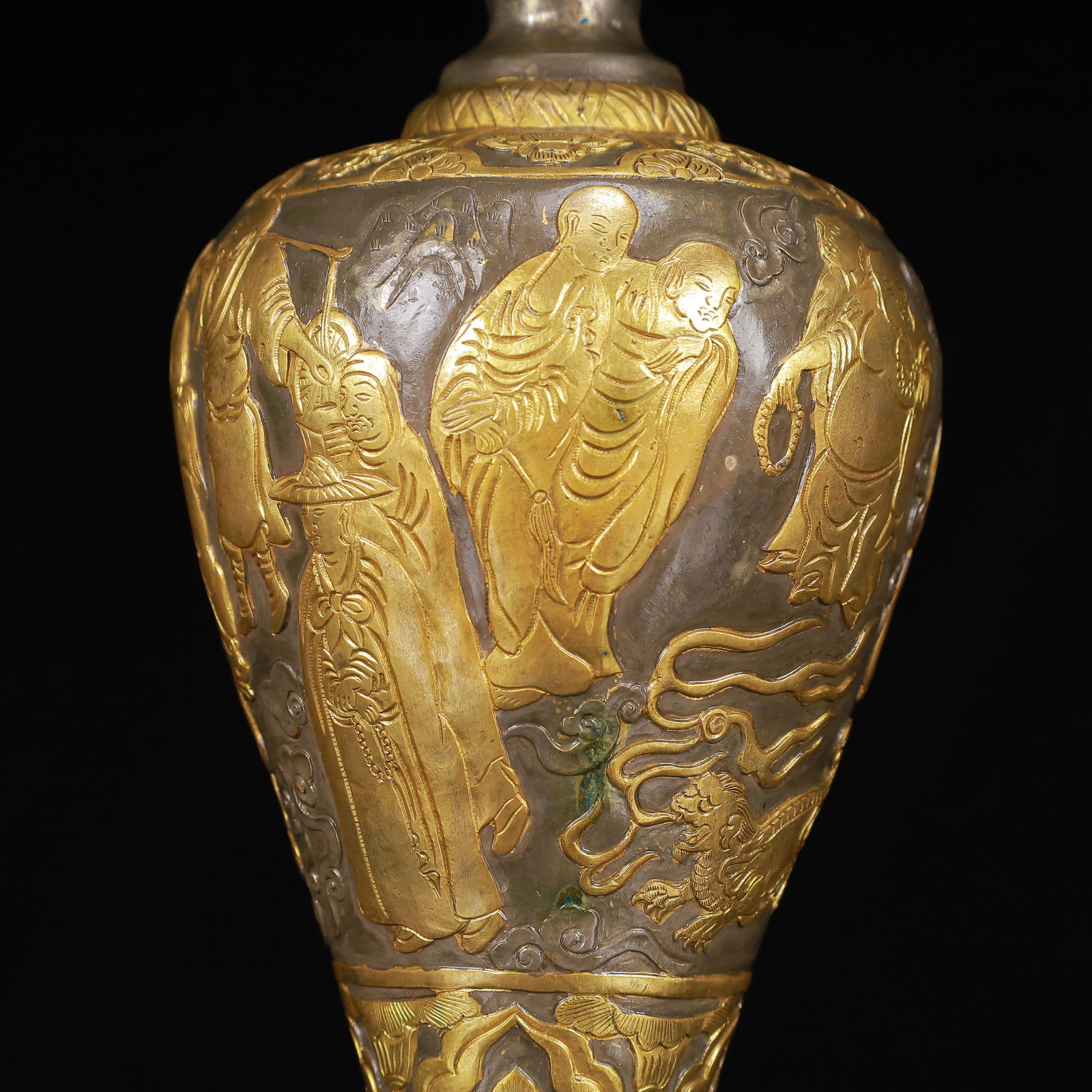 An Exquisite Gilt Silver Figure Pattern Vase - 5