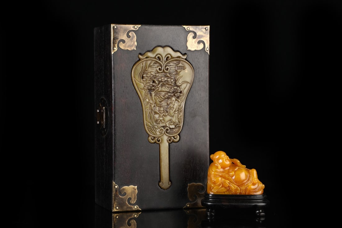 An Exquisite Tianhuang Stone Maitreya Buddha Ornament: An Exquisite Tianhuang Stone Maitreya Buddha Ornament,Qing Dynasty, China,Yuxuan Mark,Size:2inx2.6in,Weight:143g 