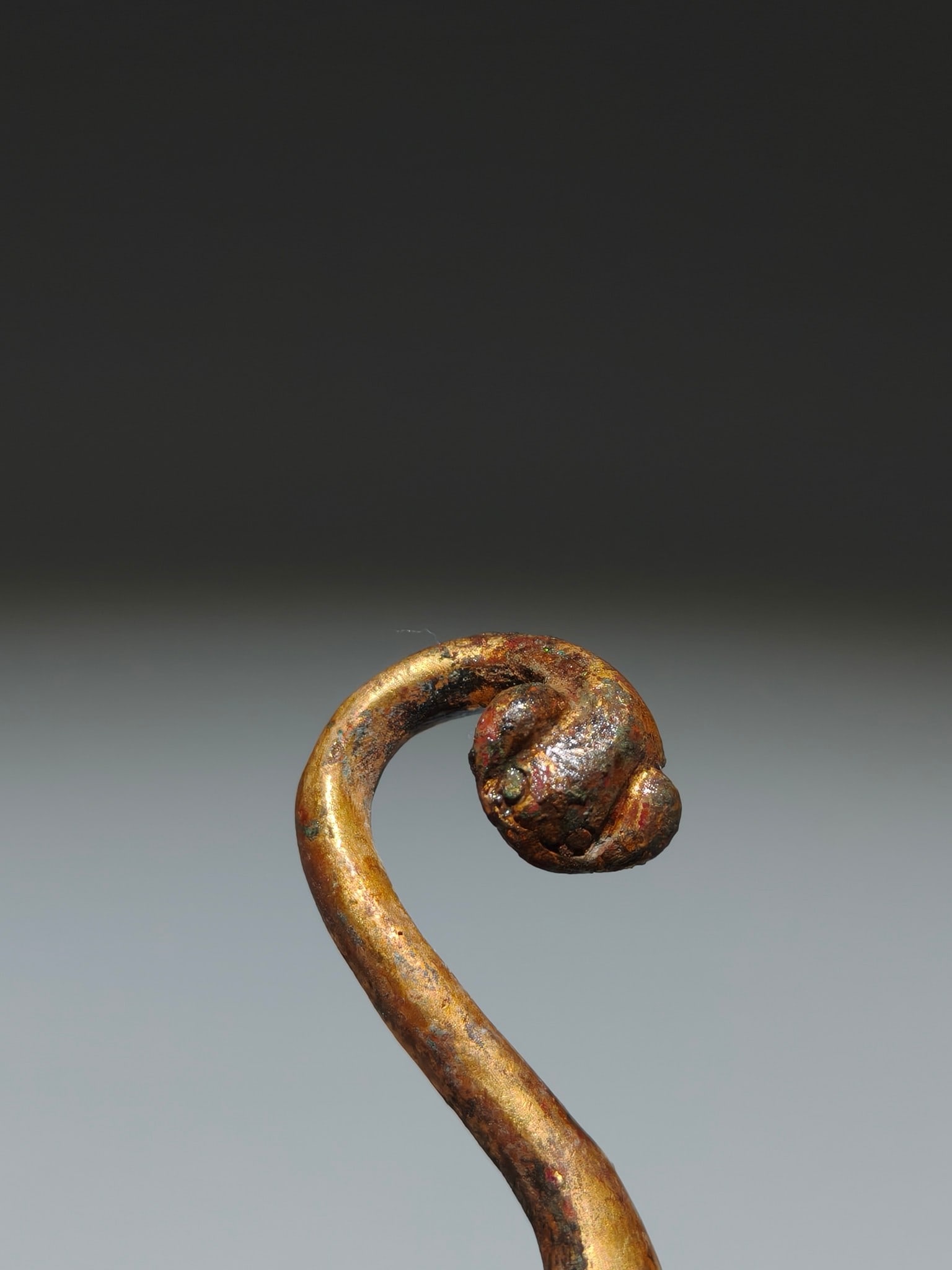 An Exquisite Gilt Bronze Auspicious Beast Pattern Hook - 5