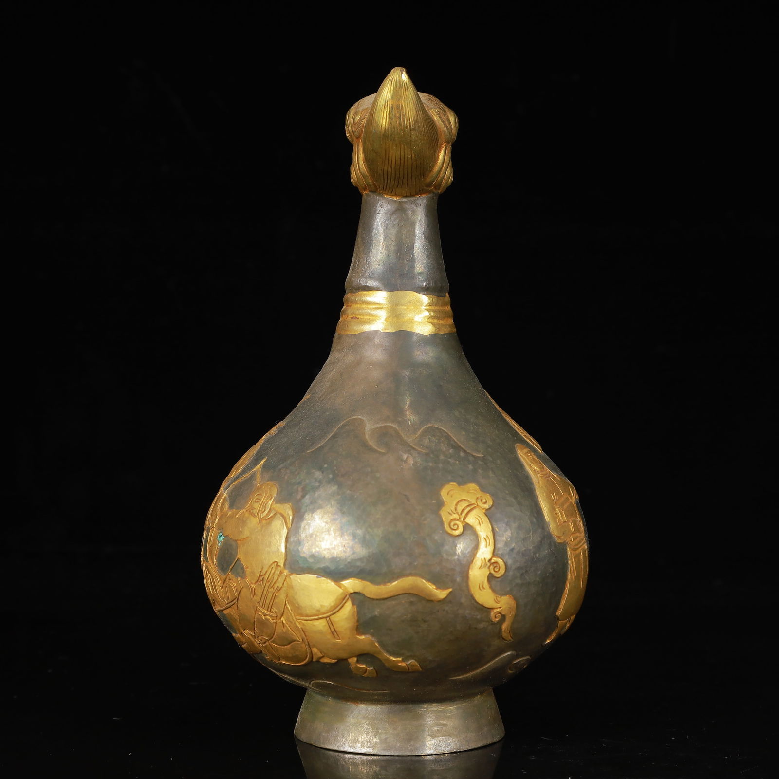 An Exquisite Gilt Silver Figure Pattern Vase - 7