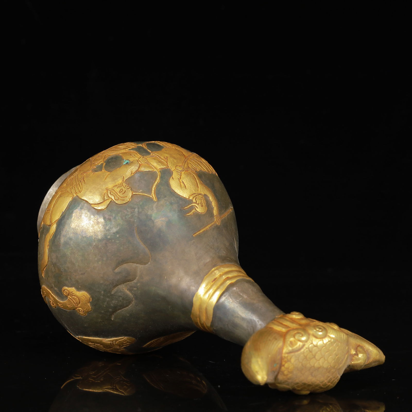 An Exquisite Gilt Silver Figure Pattern Vase - 8