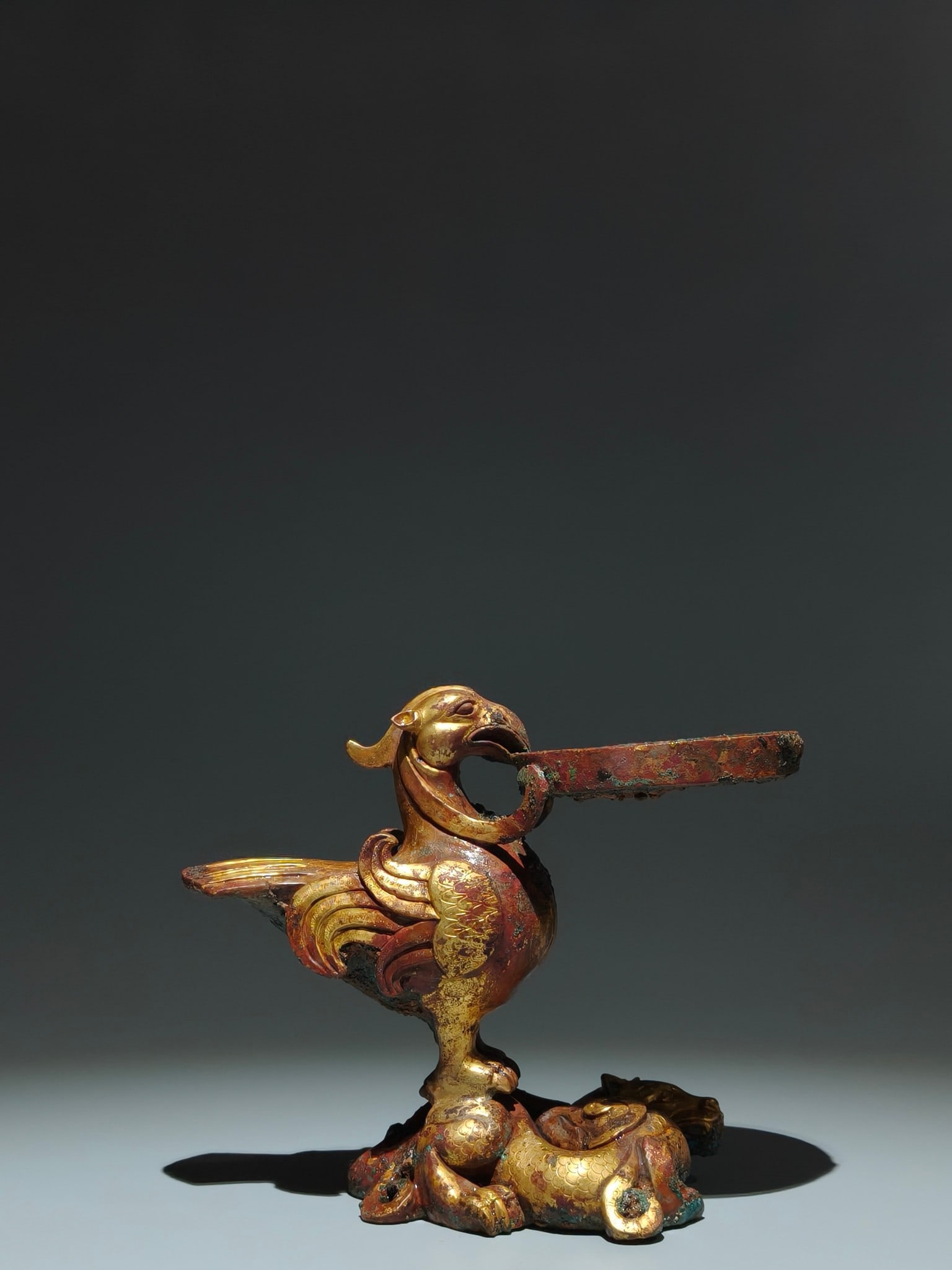 An Exquisite Gilt Bronze Dragon Pattern Phoenix-Shaped Candlestick - 5
