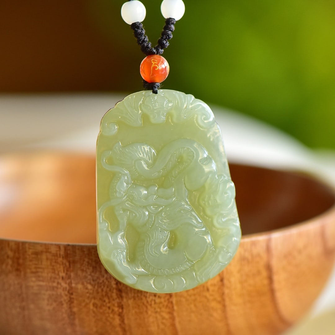 An Exquisite White Jade Dragon Pattern Pendant - 4