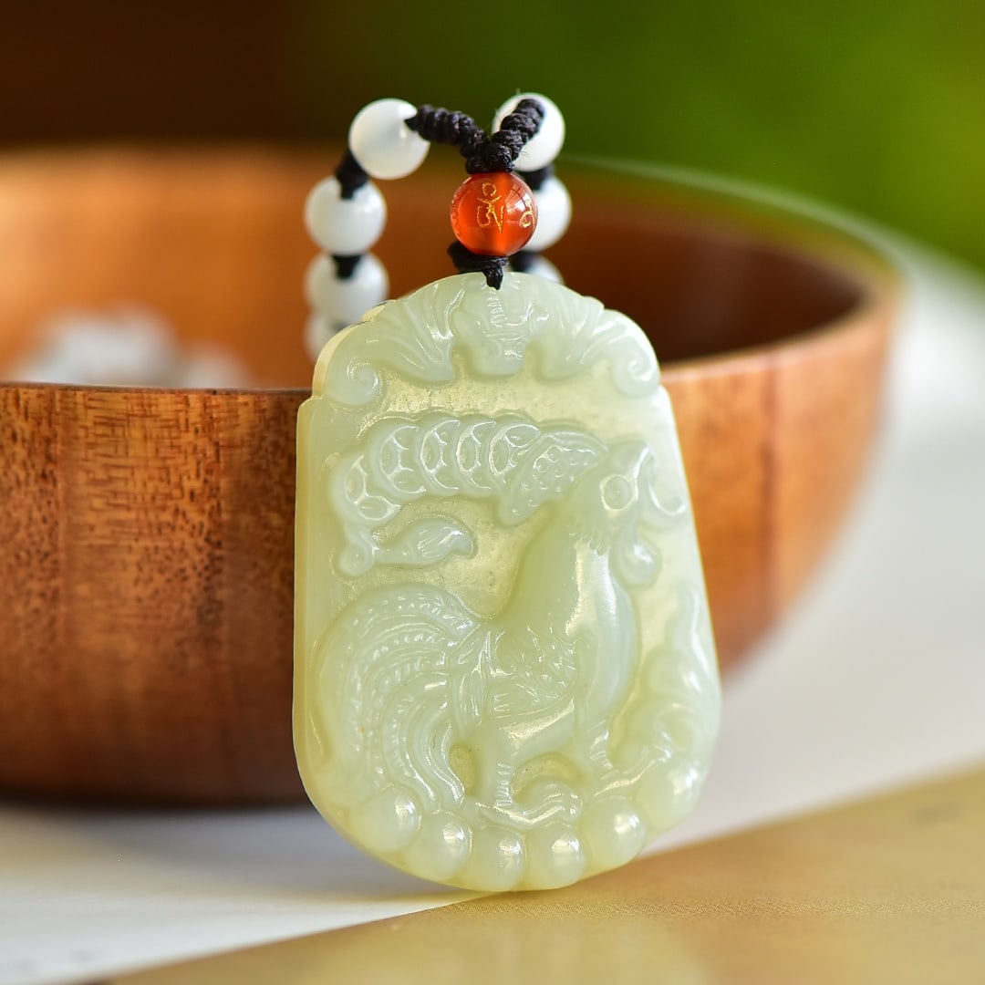 An Exquisite White Jade Rooster Pattern Pendant - 3