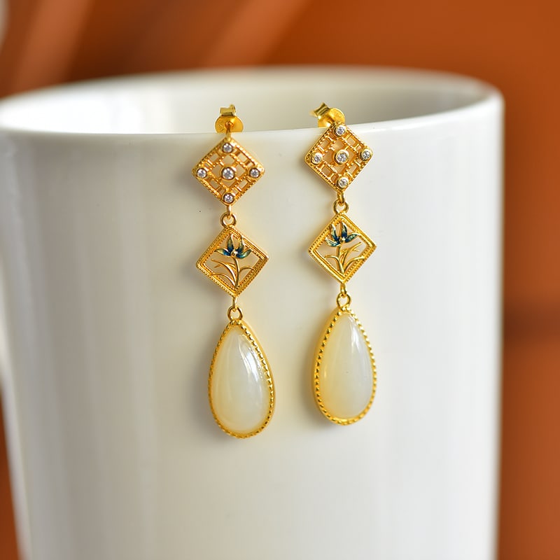 A Pair of Exquisite Sterling Silver-Gold Plated Inlaid White Jade Earrings,Inlaid Diamonds: A Pair of Exquisite Sterling Silver-Gold Plated Inlaid White Jade Earrings,Inlaid Diamonds,Size:8mmx16mm 