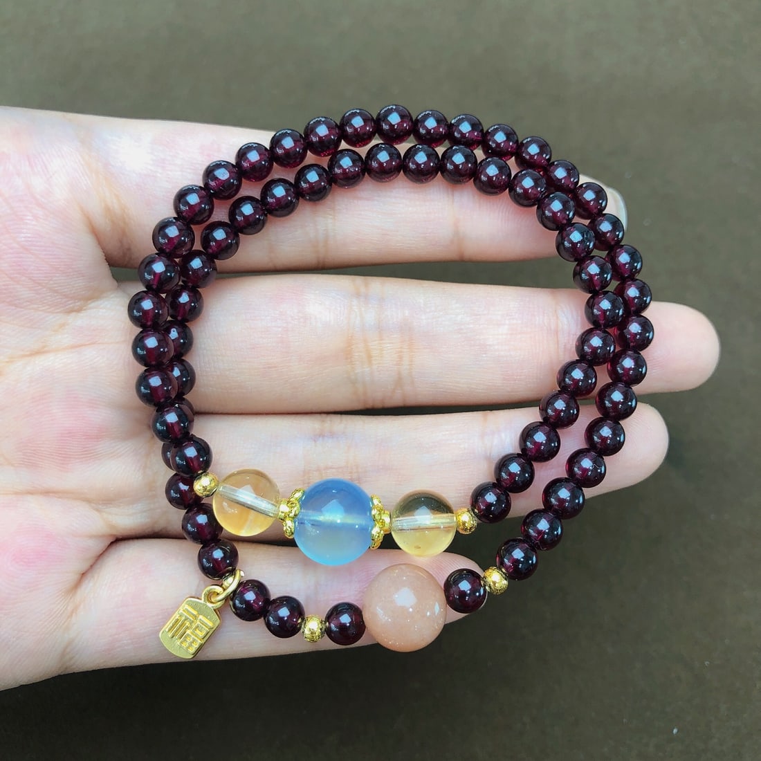 An Exquisite Crystal Bracelets: An Exquisite Crystal Bracelets,Size:5.1mm,10.4mm, Weight:22.9g 水晶手串