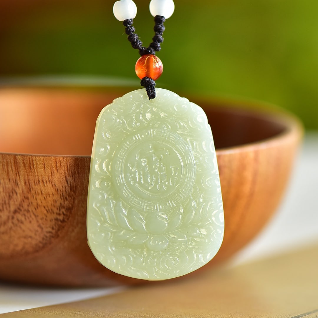 An Exquisite White Jade Sheep Pattern Pendant - 5