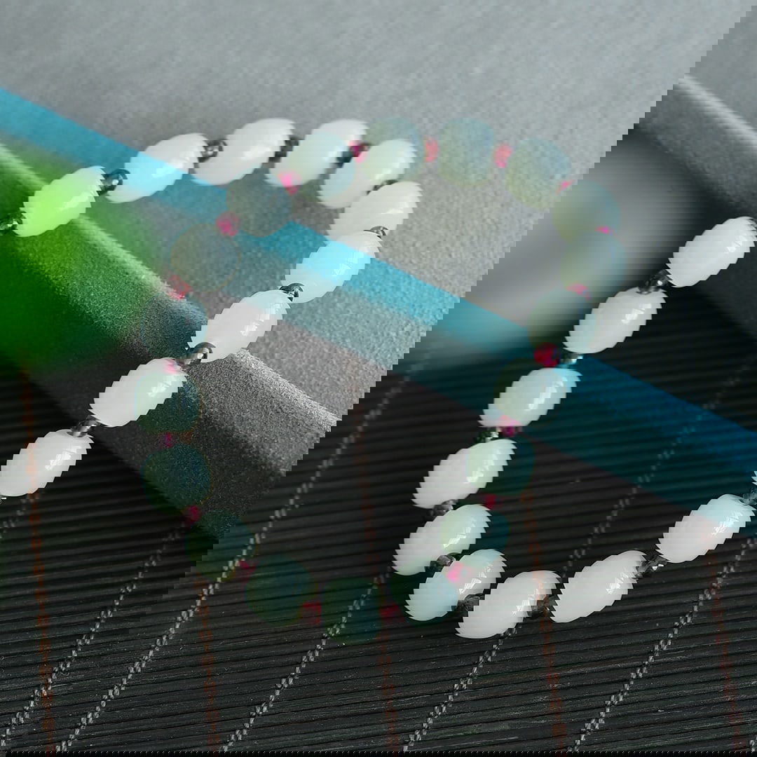 An Exquisite White Jade Bracelets - 3