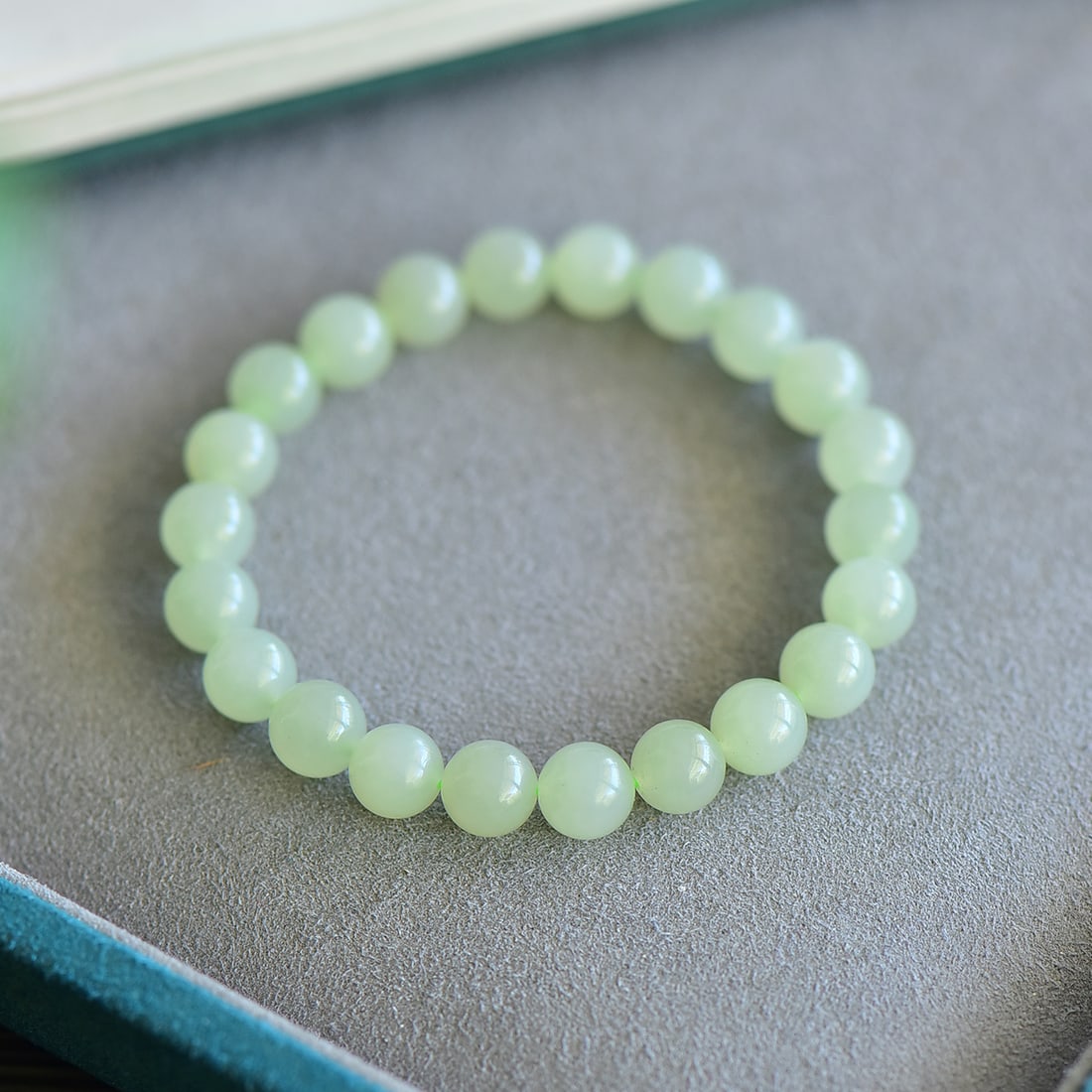 An Exquisite Greenish Jade Bracelets: An Exquisite Greenish Jade Bracelets,Size:8mm 