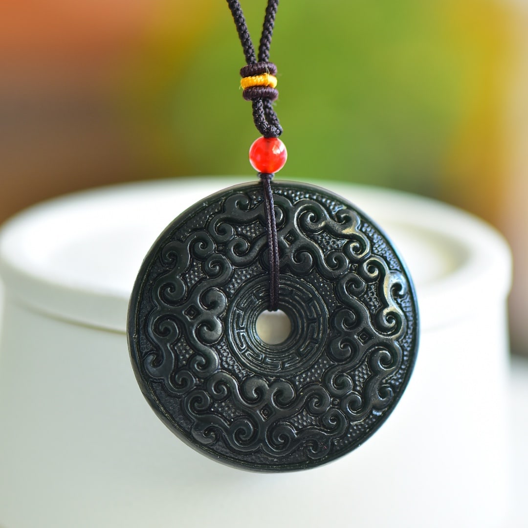 An Exquisite Sapphire Auspicious Cloud Pattern Pendant - 2