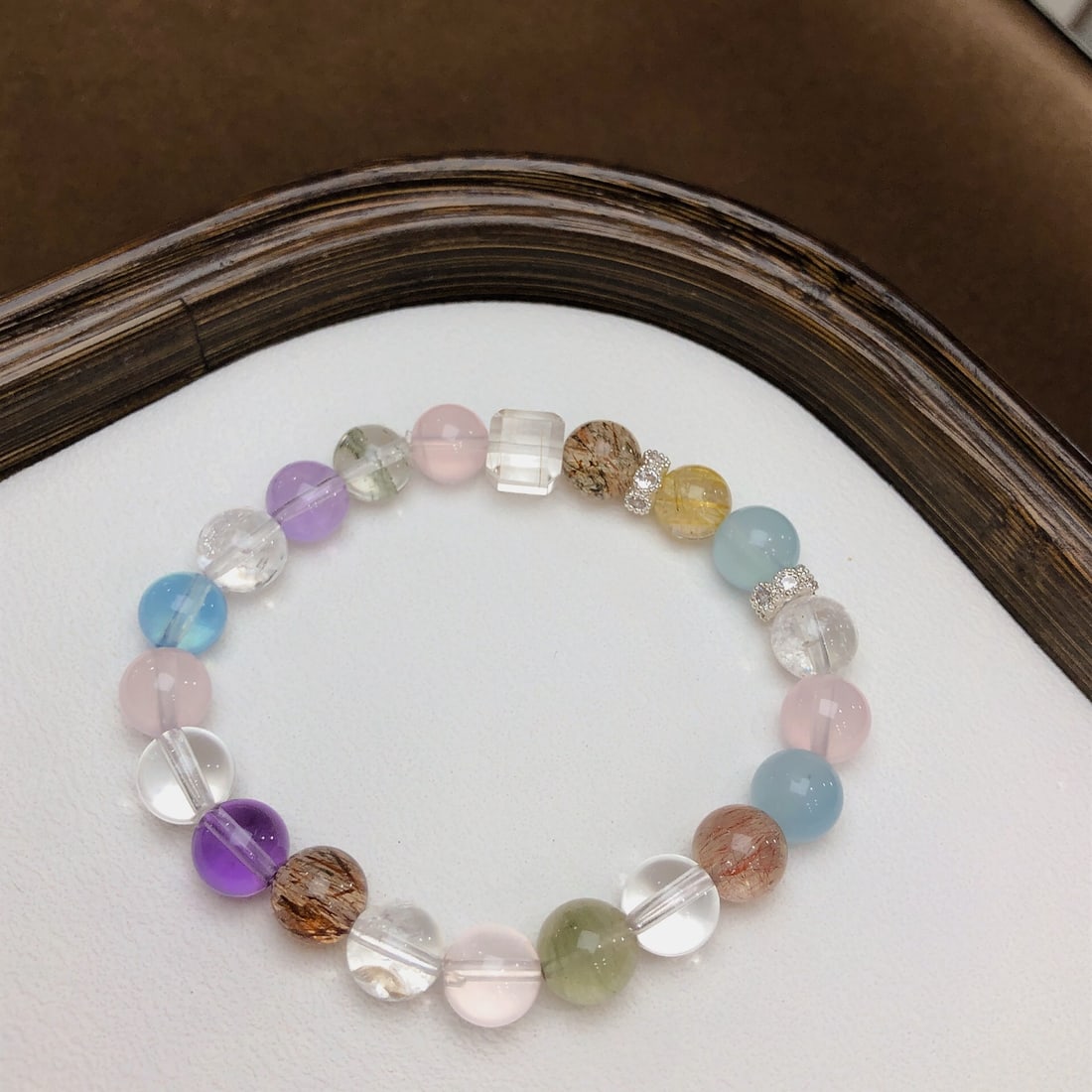 An Exquisite Crystal Bracelets - 9