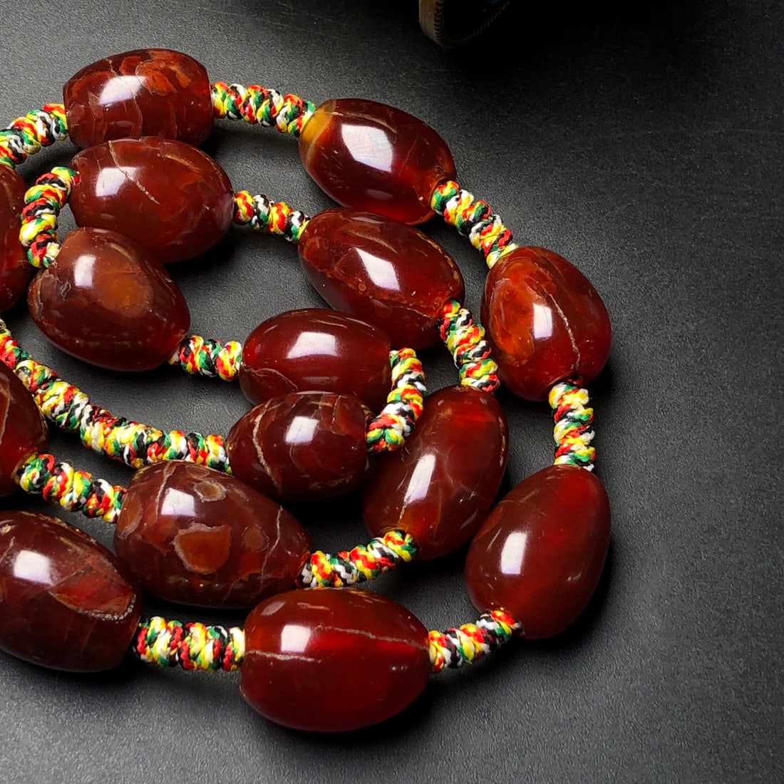 An Exquisite Agate Necklace - 7