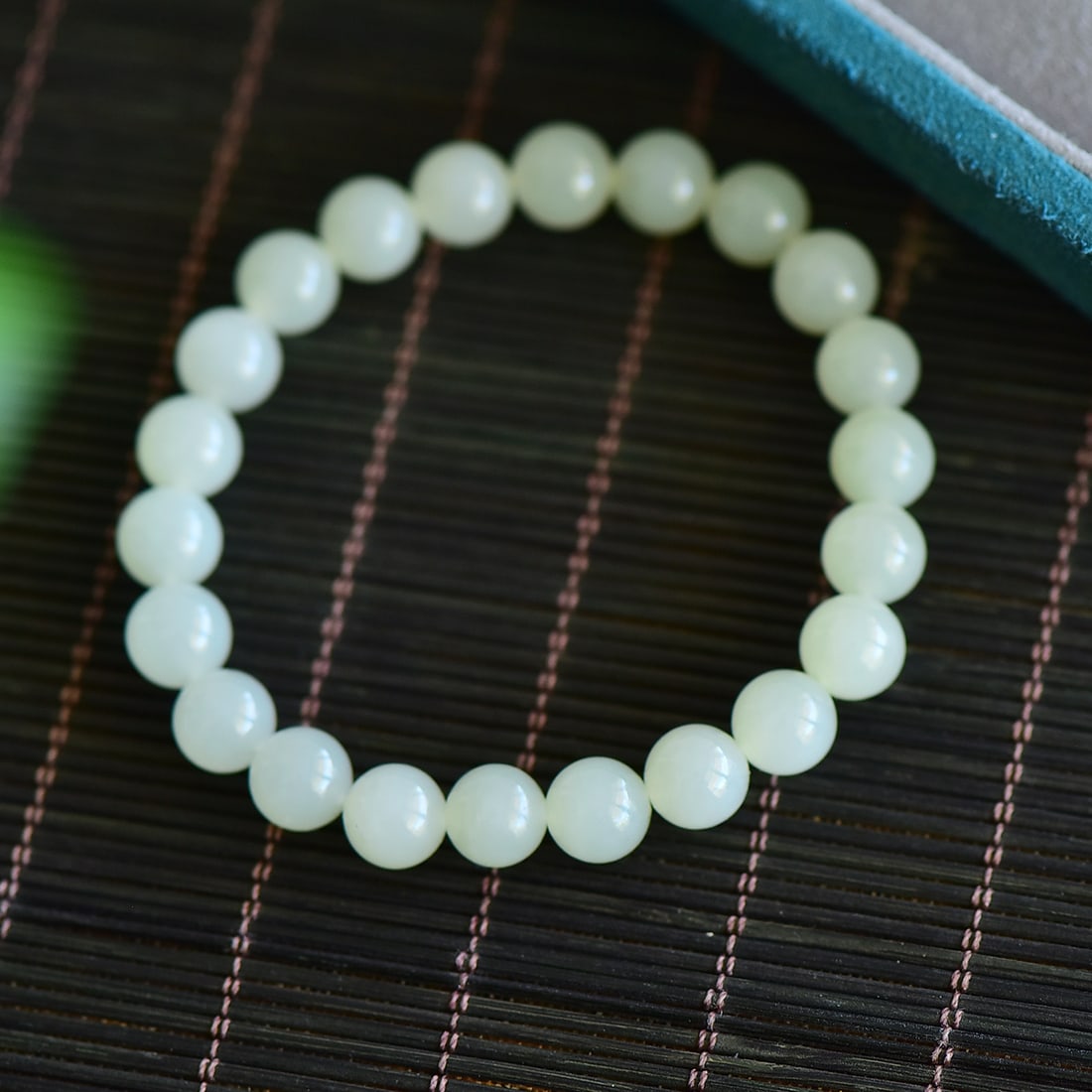 An Exquisite White Jade Bracelets - 4