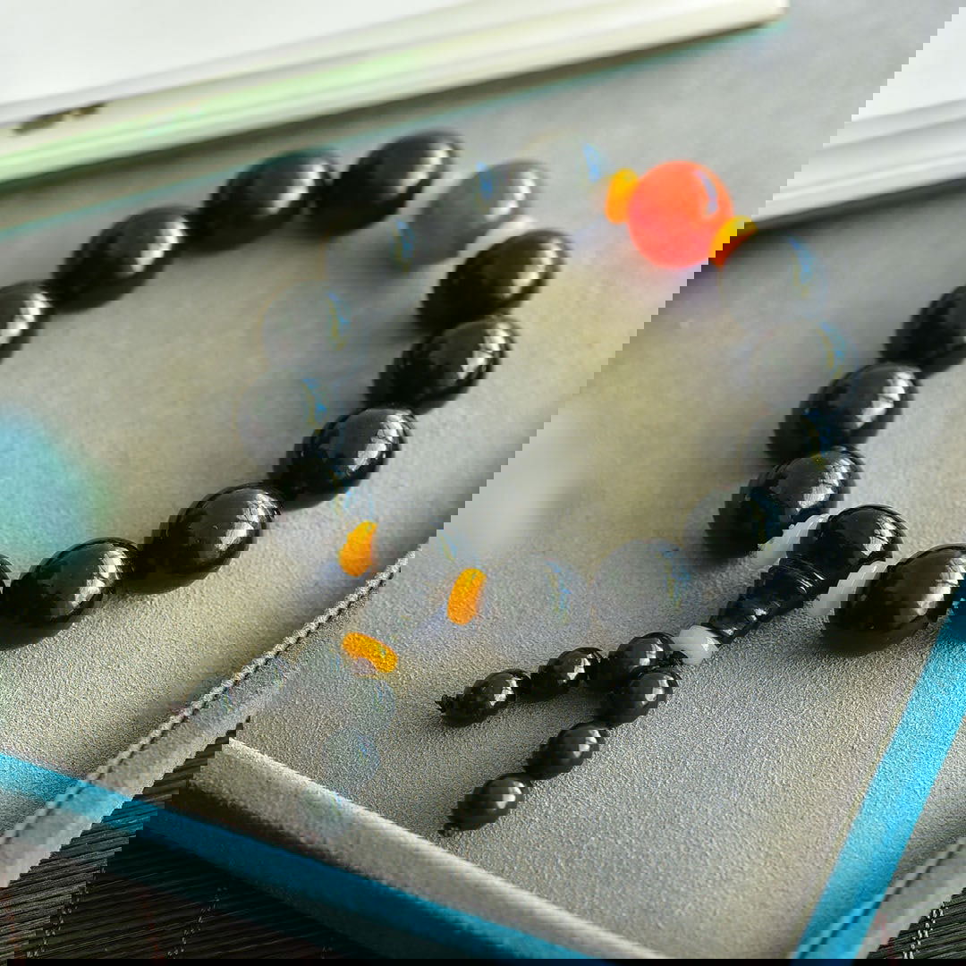 An Exquisite Sapphire Bracelets: An Exquisite Sapphire Bracelets,Size:16m 青玉手串