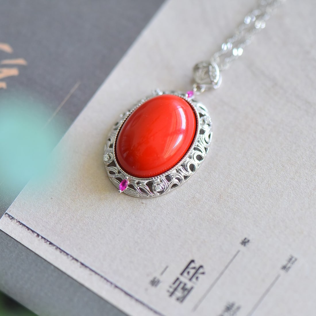 A Pair of Exquisite Sterling Silver Inlaid Cinnabar Pendant,Inlaid Diamond: A Pair of Exquisite Sterling Silver Inlaid Cinnabar Pendant,Inlaid Diamond,Size:15mmx20mm 寓意:圆圆满满 