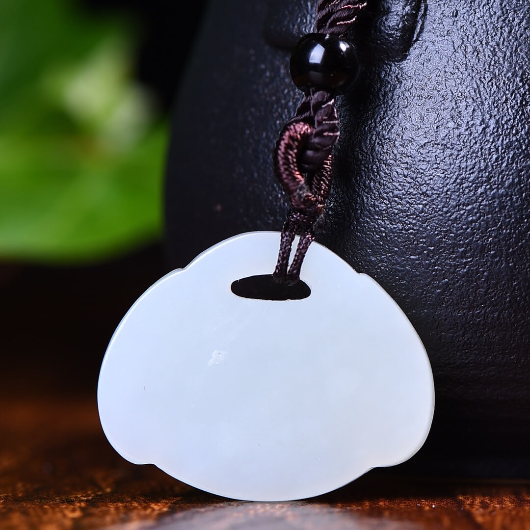 An Exquisite White Jade Beast-Face Pattern Pendant - 5