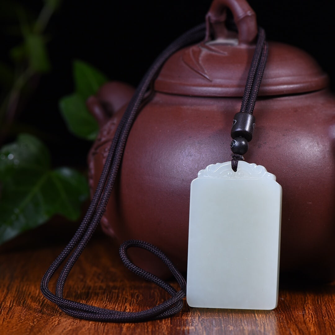 An Exquisite White Jade Pendant - 5