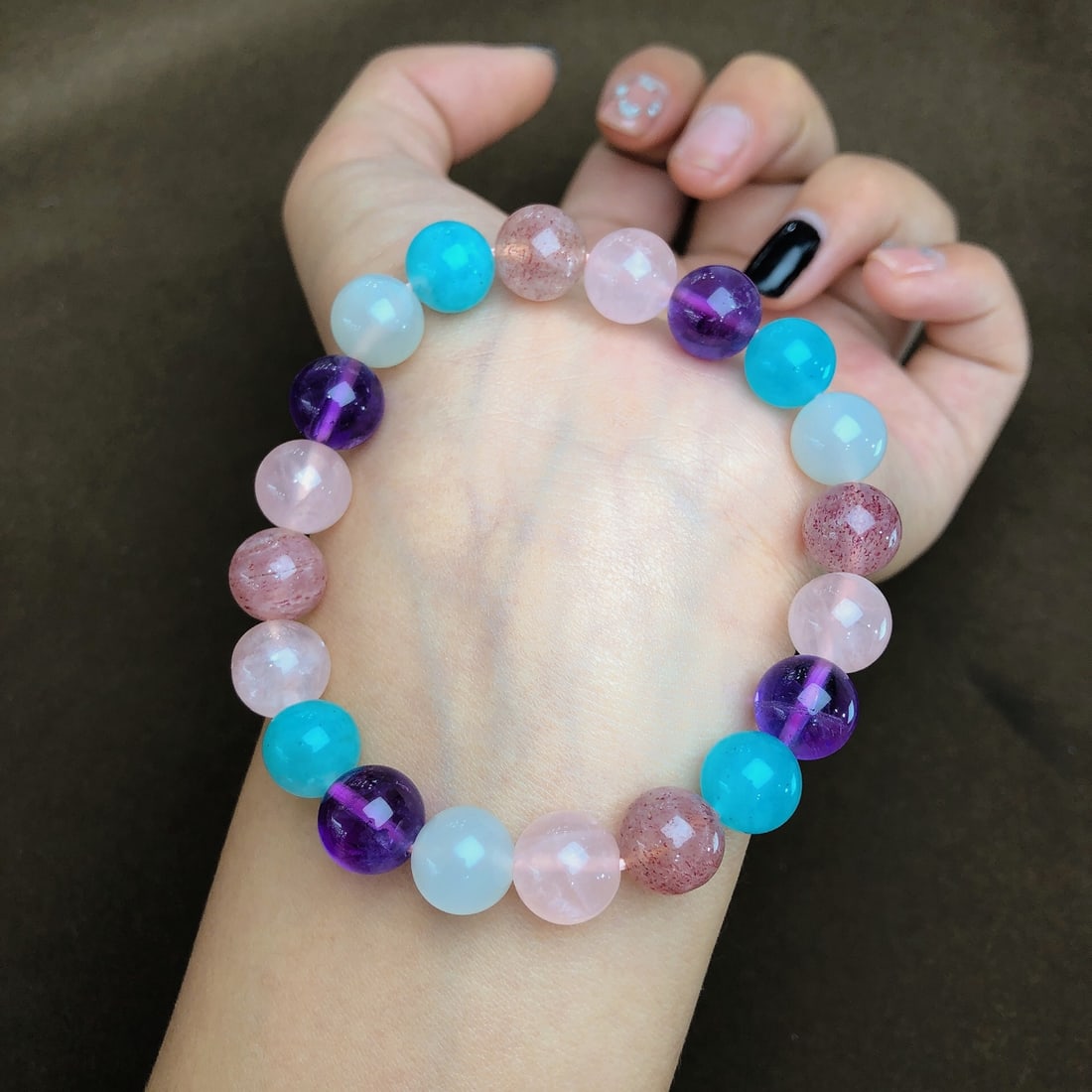 An Exquisite Multi-Gem Bracelets - 2