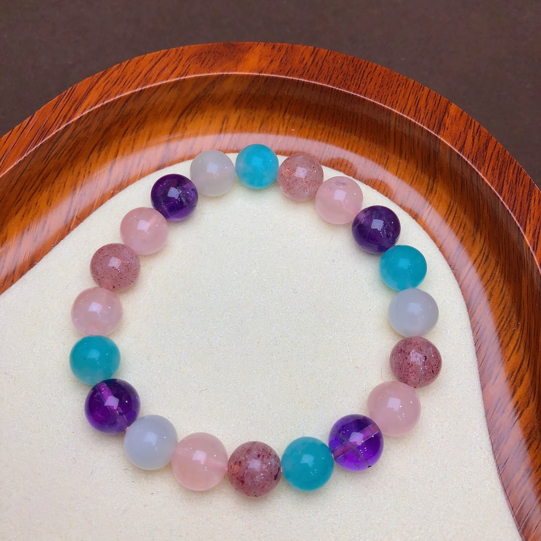 An Exquisite Multi-Gem Bracelets - 8