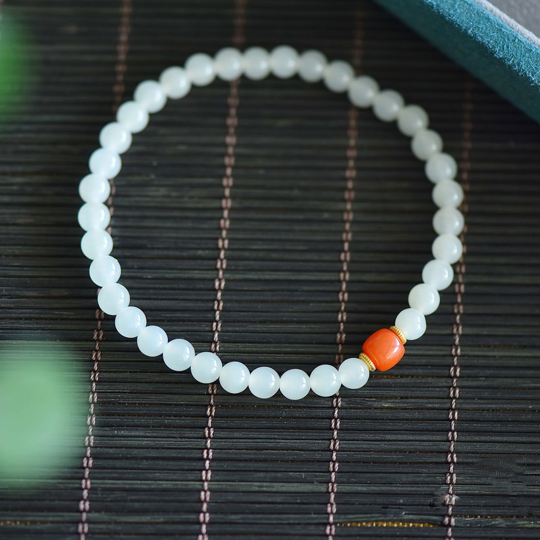 An Exquisite White Jade Bracelets - 3