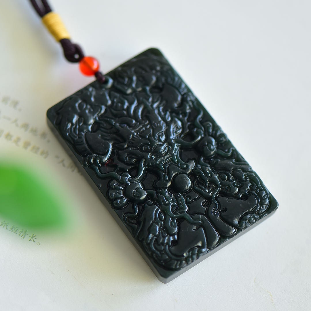 An Exquisite Sapphire Dragon Pattern Pendant - 3