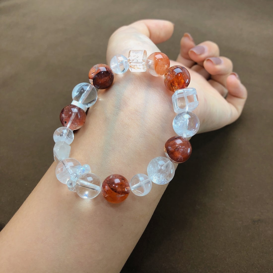 An Exquisite Crystal Bracelets - 4