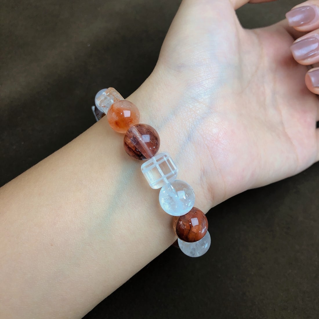 An Exquisite Crystal Bracelets - 6