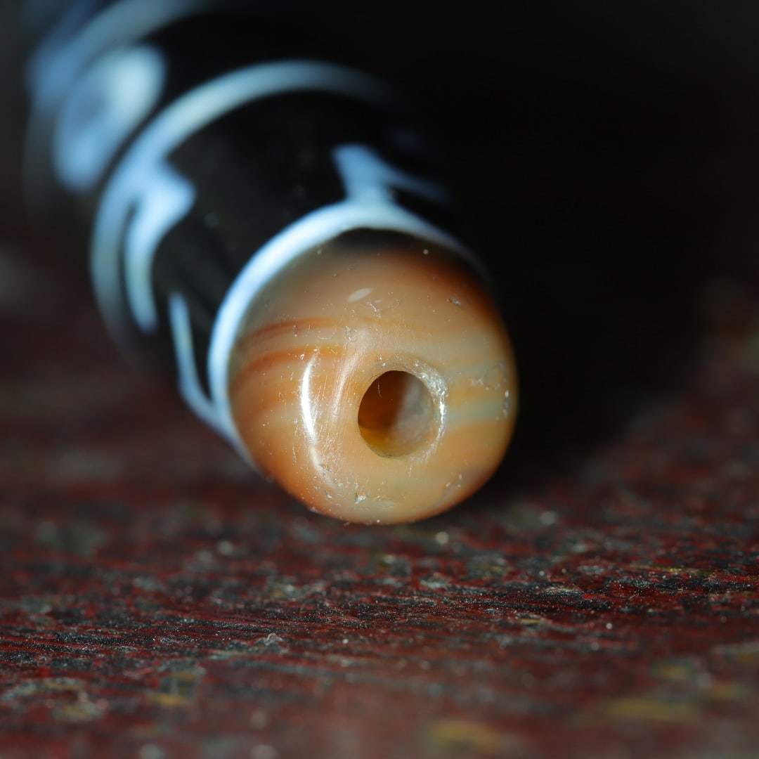 An Exquisite Dzi Bead Pendant - 9