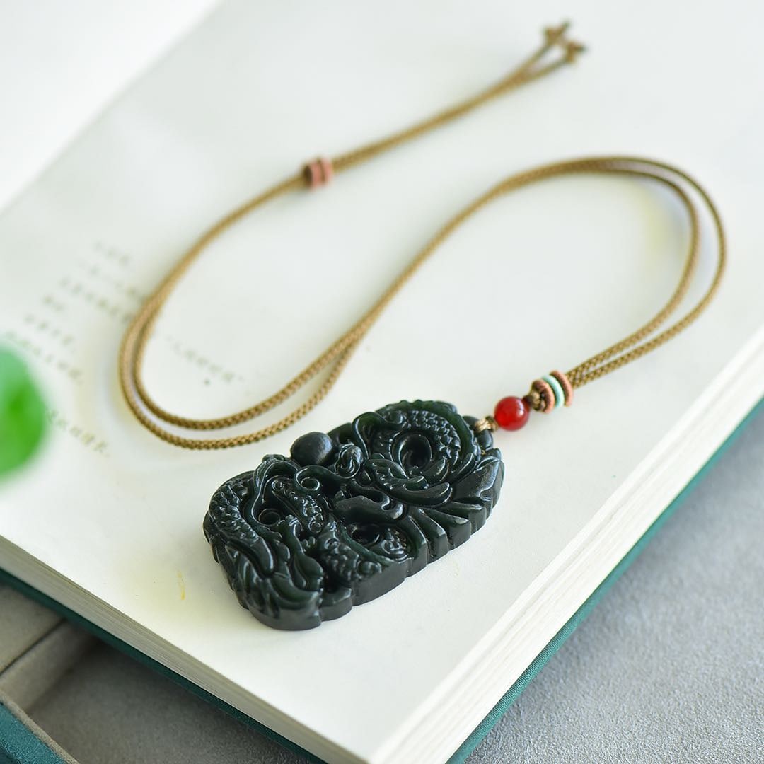 An Exquisite Sapphire Dragon Pattern Pendant - 5