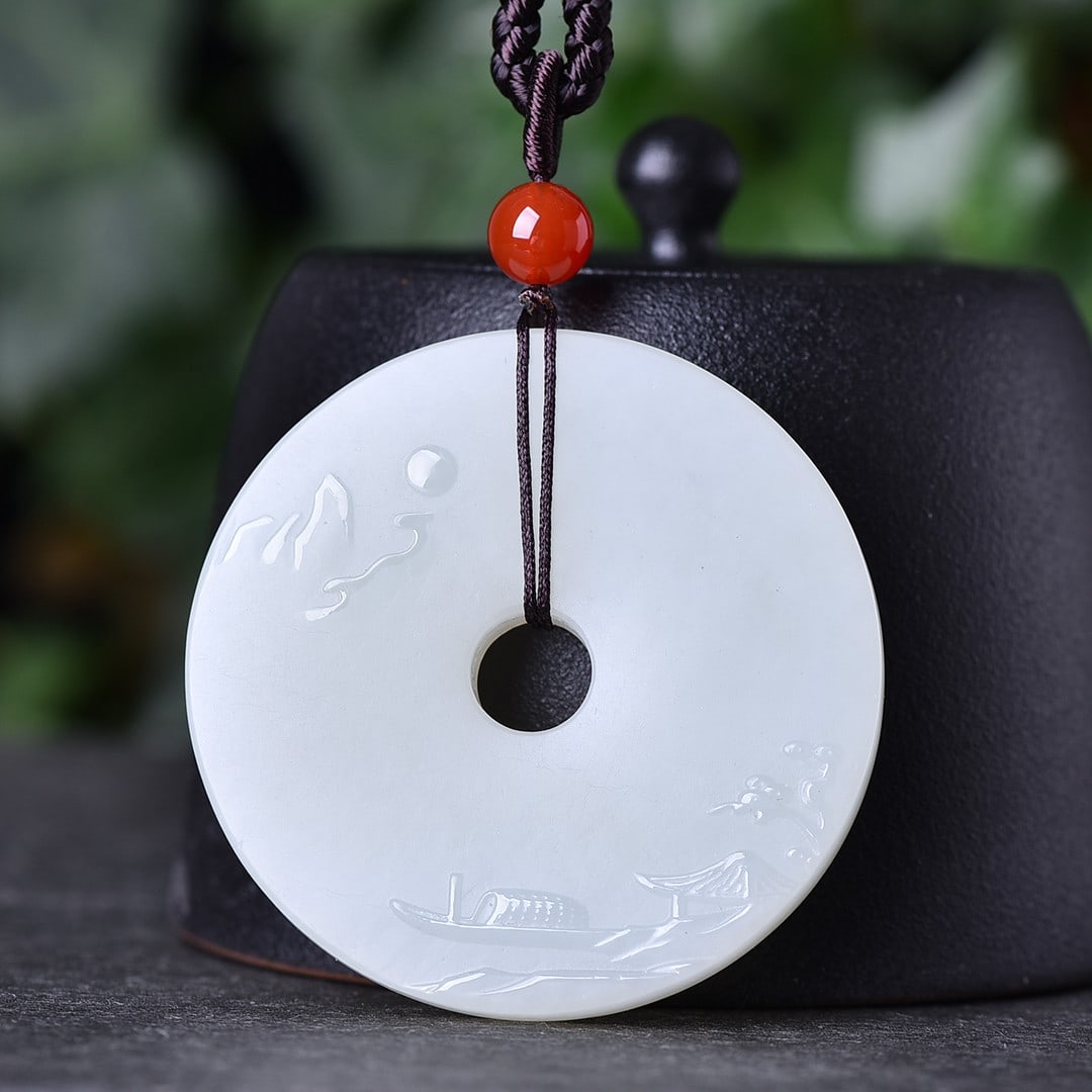An Exquisite White Jade Landscape Pattern Pendant - 5