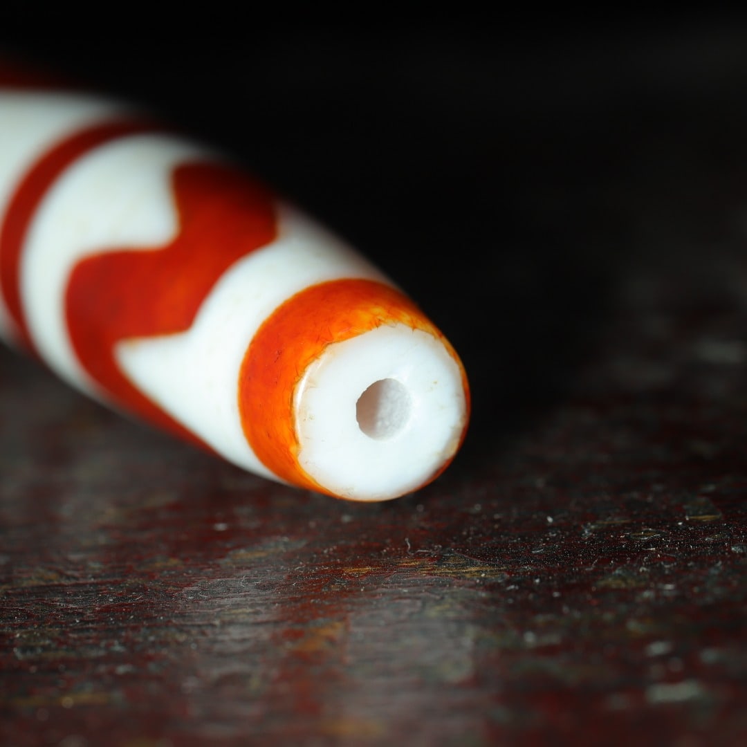 An Exquisite Dzi Bead Pendant - 9