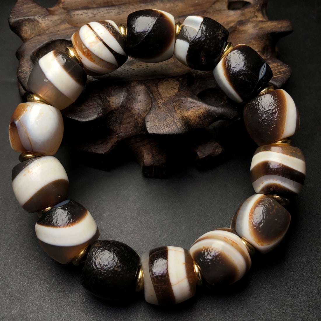 An Exquisite Agate Bracelets - 2
