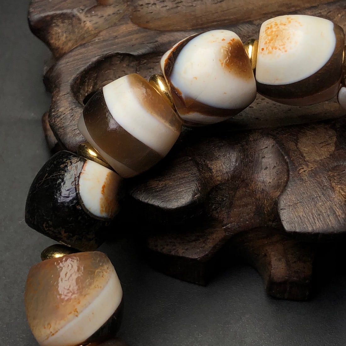 An Exquisite Agate Bracelets - 7