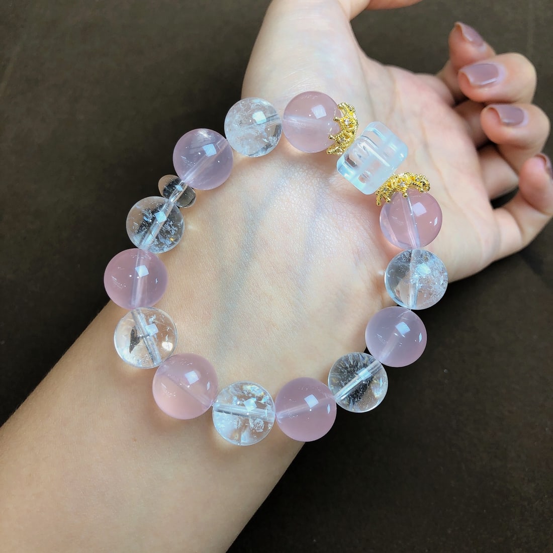 An Exquisite Crystal Bracelets - 2