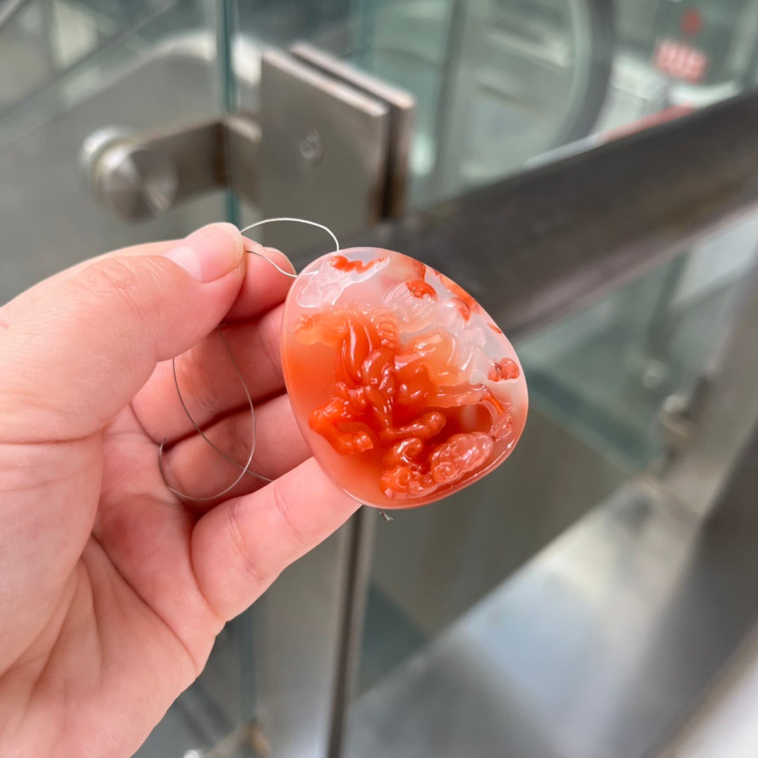 An Exquisite Agate Horse Pattern Pendant - 3