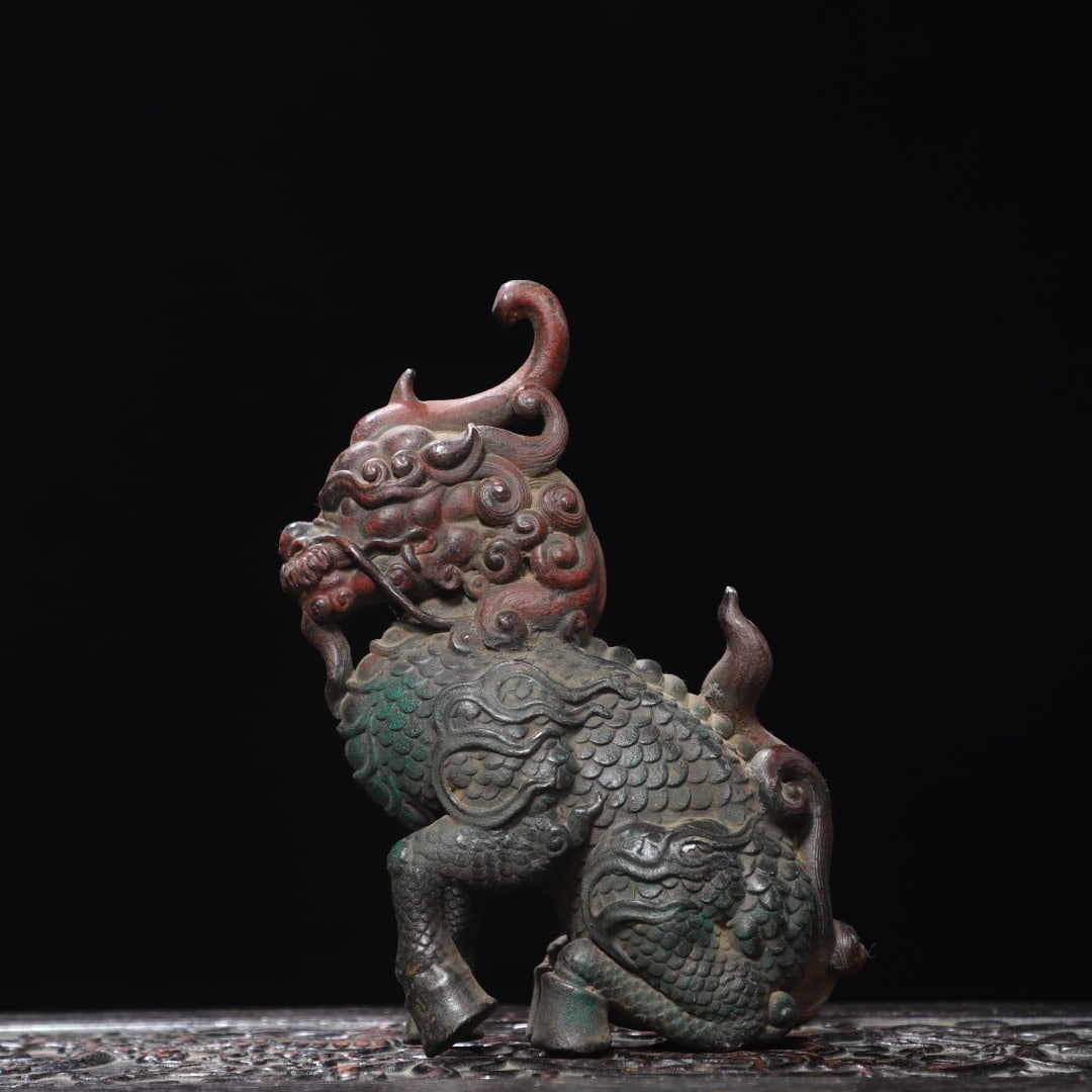 A Exquisite Gold Overlaid Bronze Kylin Ornament: A Exquisite Gold Overlaid Bronze Kylin Ornament,Qing Dynasty, China,Size:20x12x6cm,Weight:1460g ???????,????