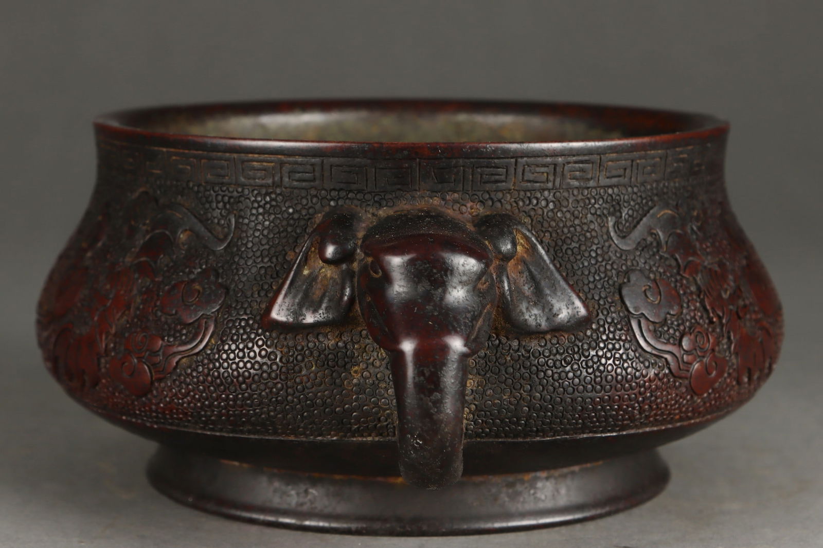 A Exquisite Bronze Bat Pattern Elephant Head-Ears Censer - 2