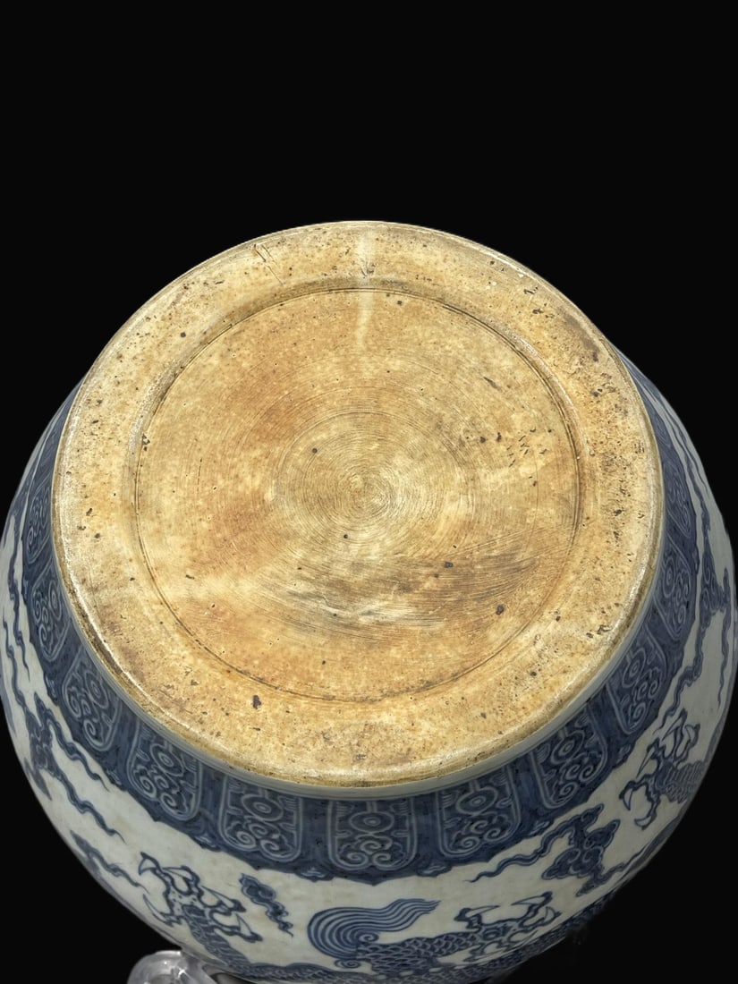 Blue and White Dragon Pattern Vase - 9
