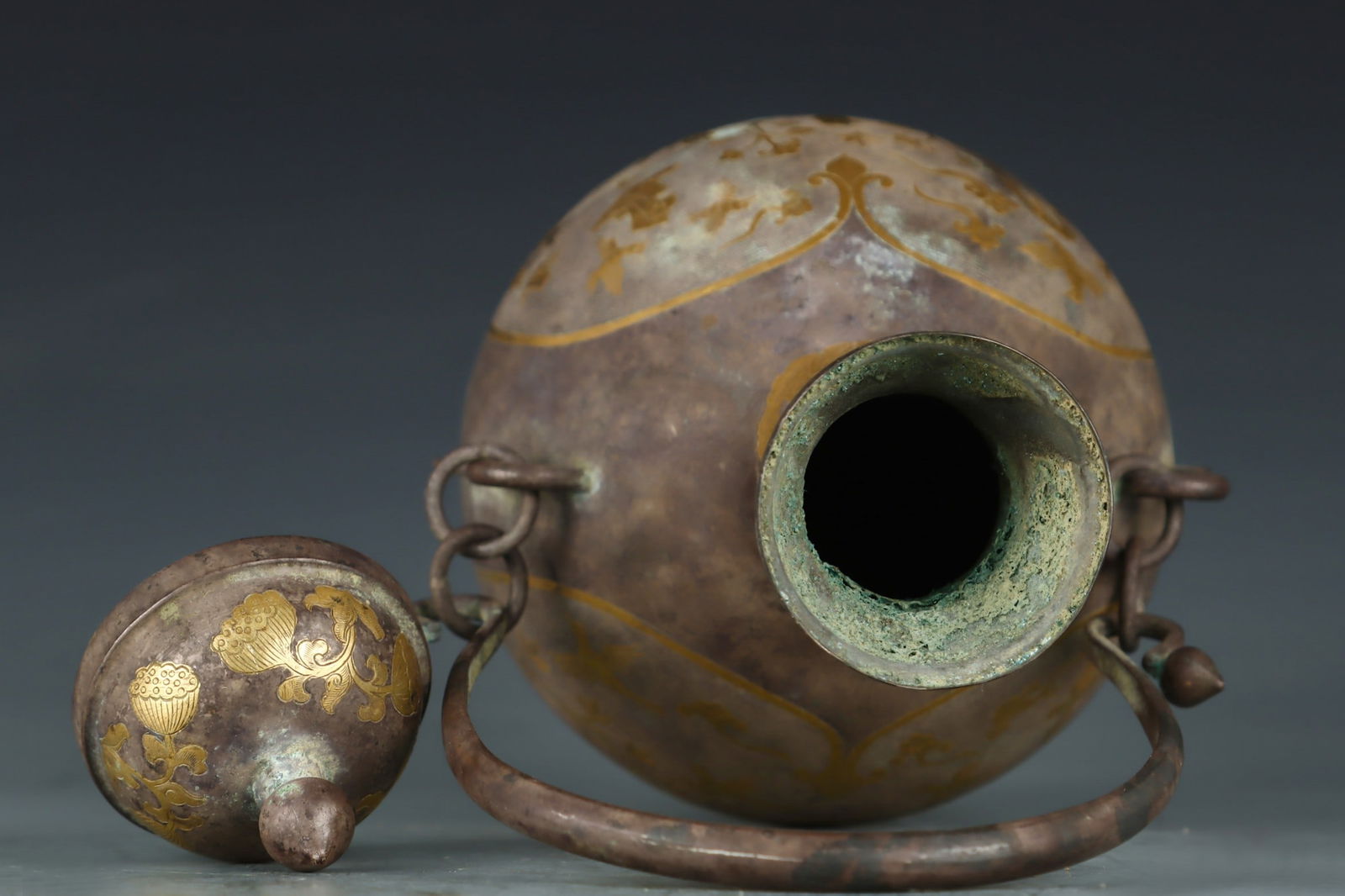 A Exquisite Gilt Silver Figures Pattern Ewer - 4