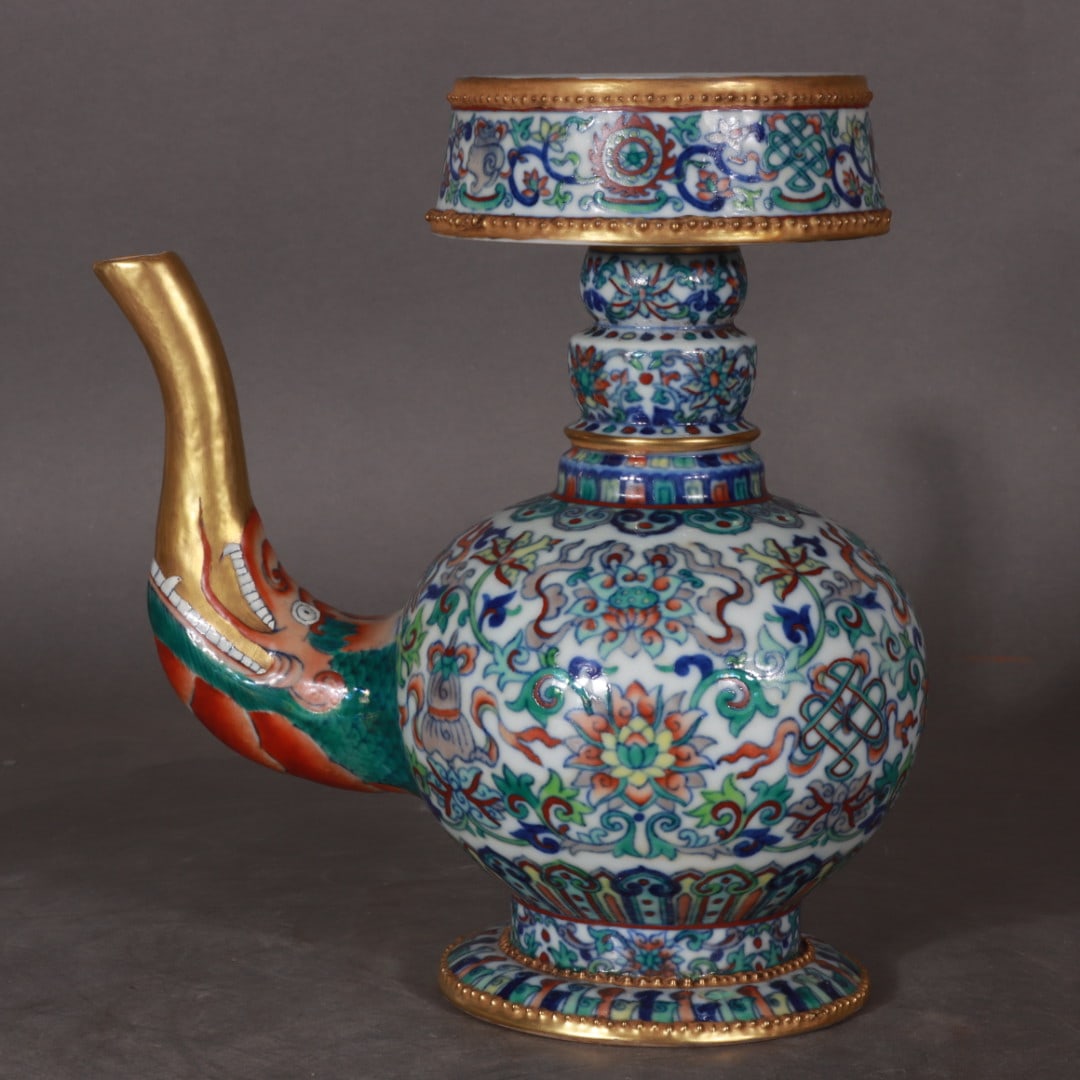 A Exquisite Blue and White Doucai Eight Treasures Pattern Ewer: A Exquisite Blue and White Doucai Eight Treasures Pattern Ewer,Qing Dynasty, China,Qianlong Six-character Mark,Size:20cmx9cmx9.5cm ??????????,????,?????