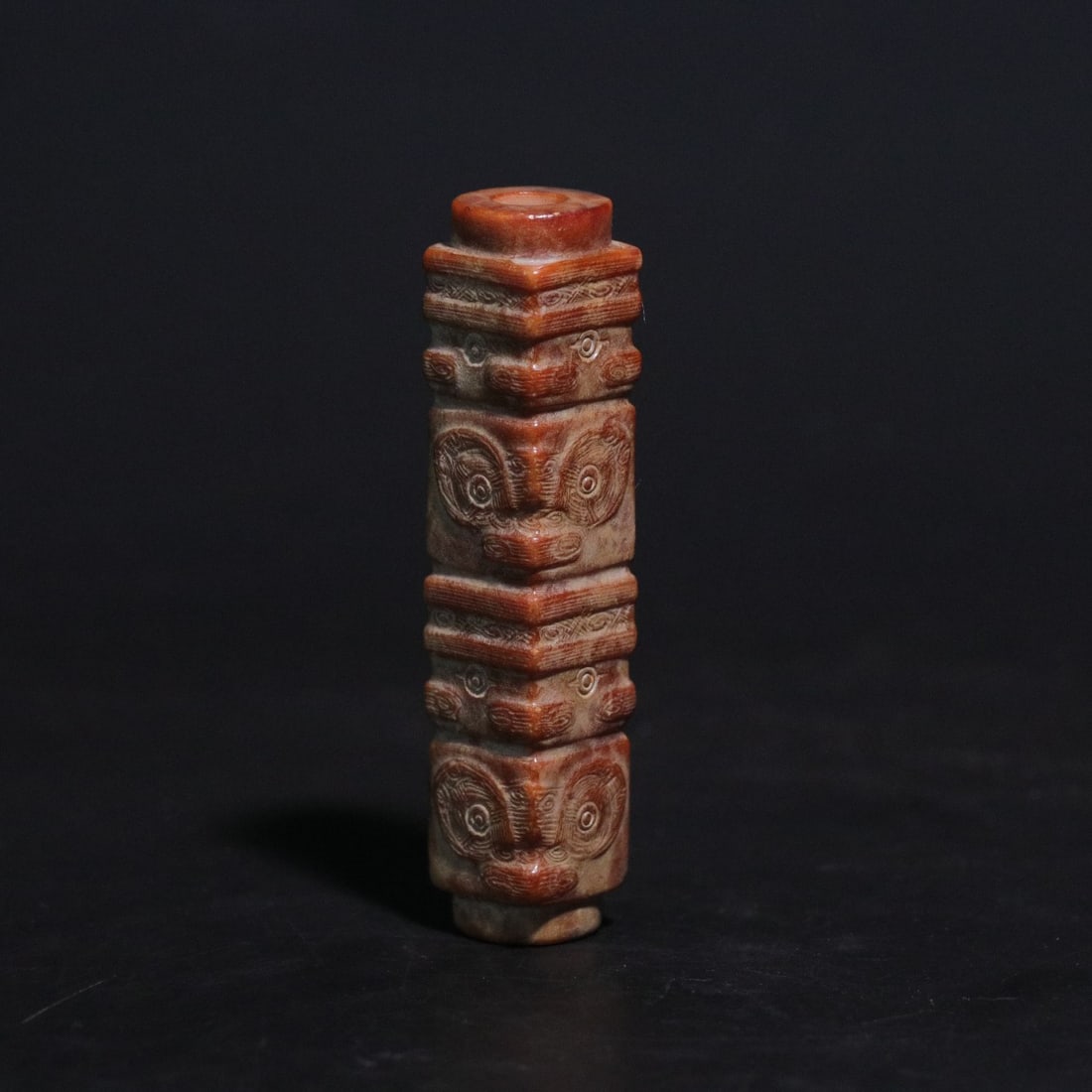 A Exquisite Gaogu Jade Beast-Face Pattern Ornament: A Exquisite Gaogu Jade Beast-Face Pattern Ornament,Ancient Time, China,Size:1.5cmx1.3cmx7.2cm,Weight:38.2g ??????????,?????