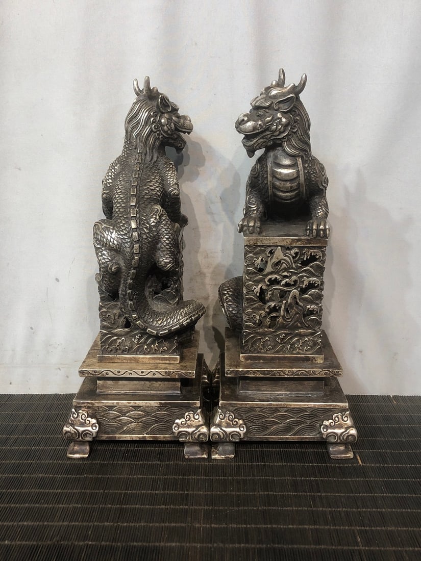 A Exquisite A pair of Silver Gilt Bronze Auspicious Beast Ornaments: A Exquisite A pair of Silver Gilt Bronze Auspicious Beast Ornaments,Qing Dynasty, China,Size:12cmx12cmx30.5cm,Weight:3748g ??????????,????