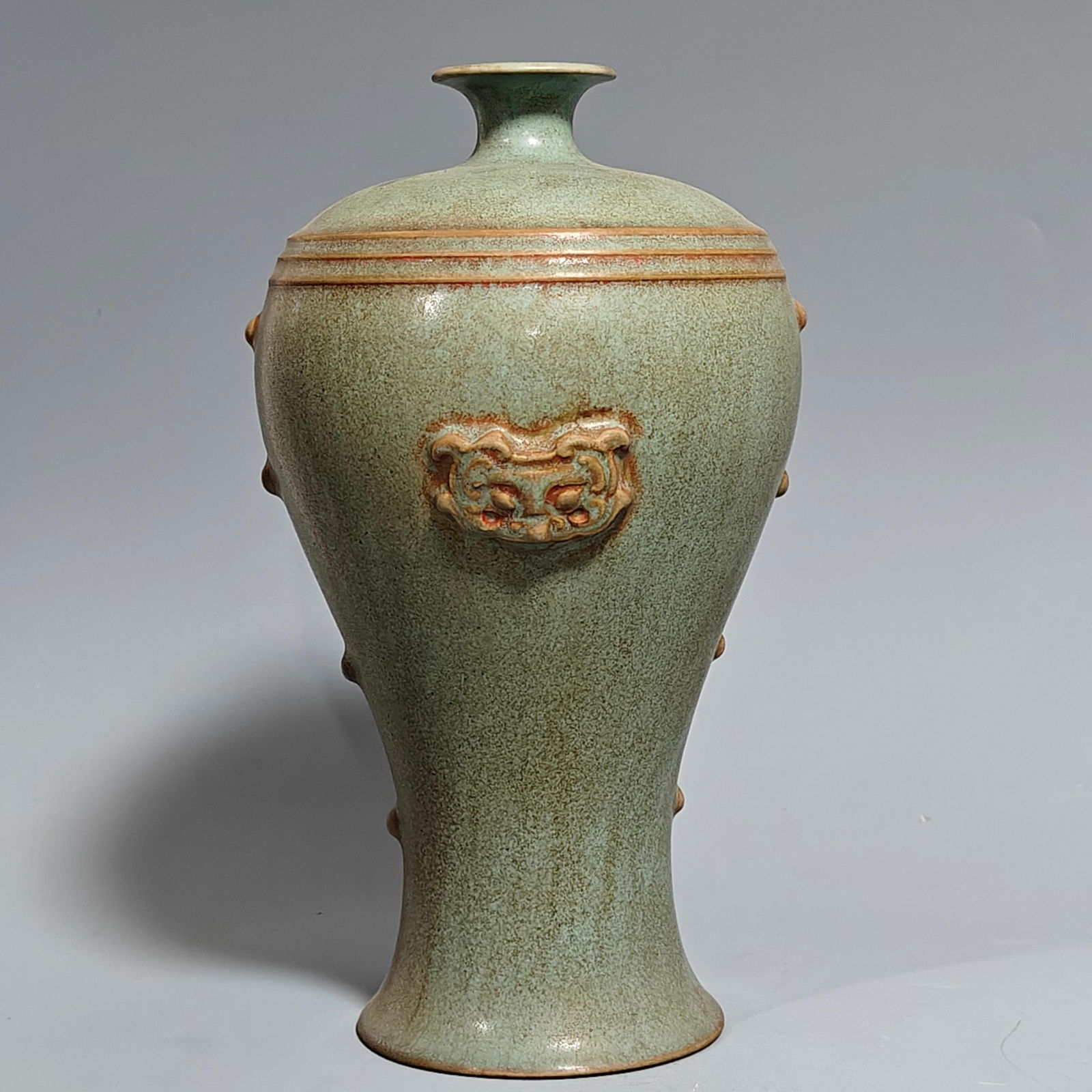 A Exquisite Ru yao Porcelain Vase (1 of 9)