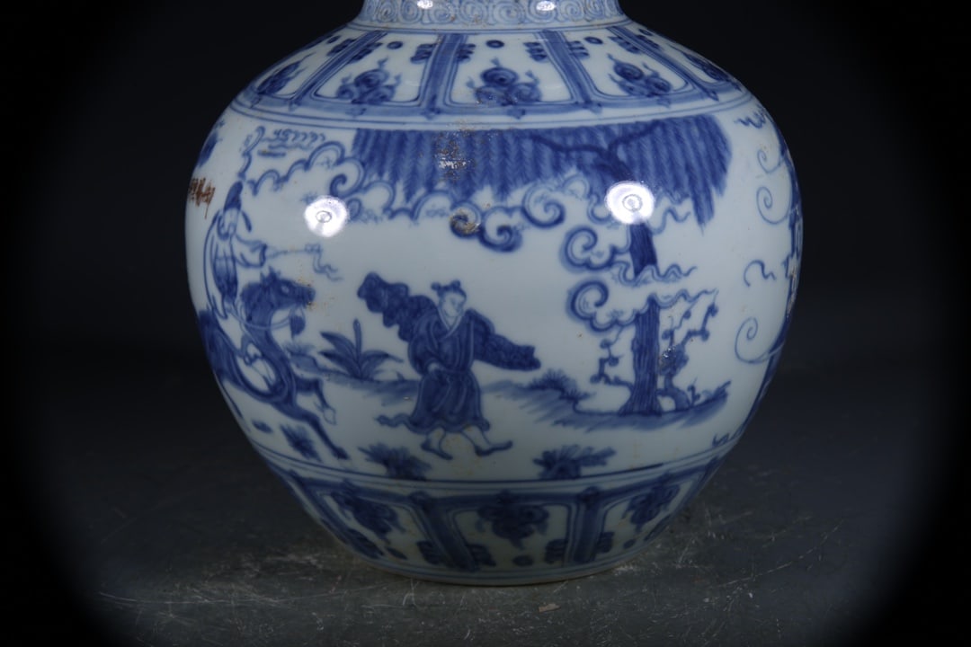Blue and White Figures Pattern Gourd Vase - 6