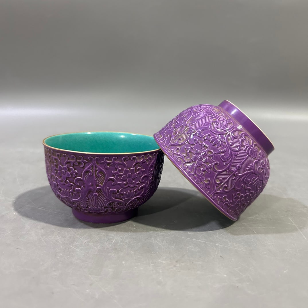 A pair of Exquisite Purple Glazed Lotus Pattern Cup: A pair of Exquisite Purple Glazed Lotus Pattern Cup,Qing Dynasty, China,Yongzheng Four-character Mark,Size:8cmx5cm ???????????,????,??????