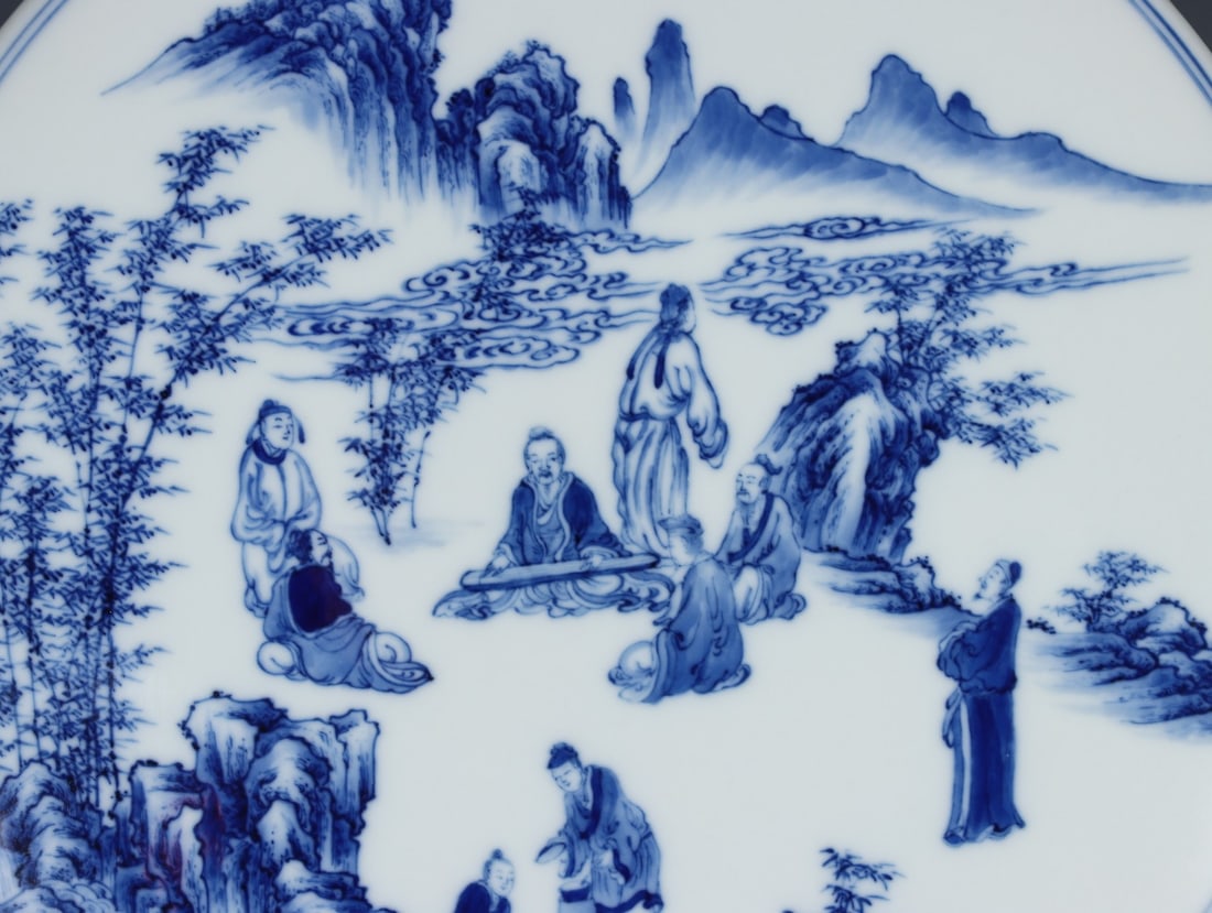 A Exquisite Blue and White Lotus Figures Pattern Box - 7